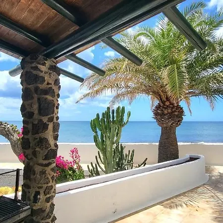 Βίλα Loro Playa Honda (Lanzarote)