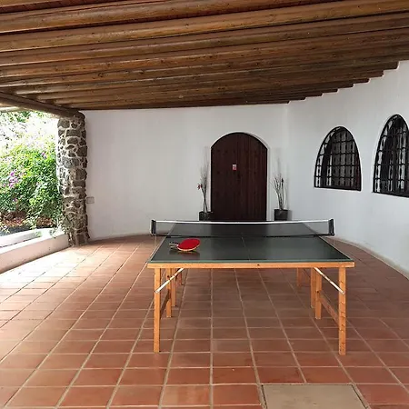 Loro Βίλα Playa Honda (Lanzarote)